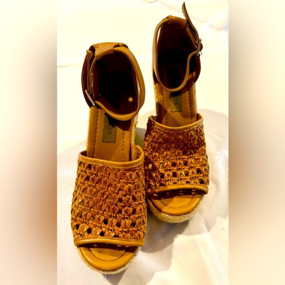 Steve Madden Tan Woven Espadrilles - Picture 3 of 12